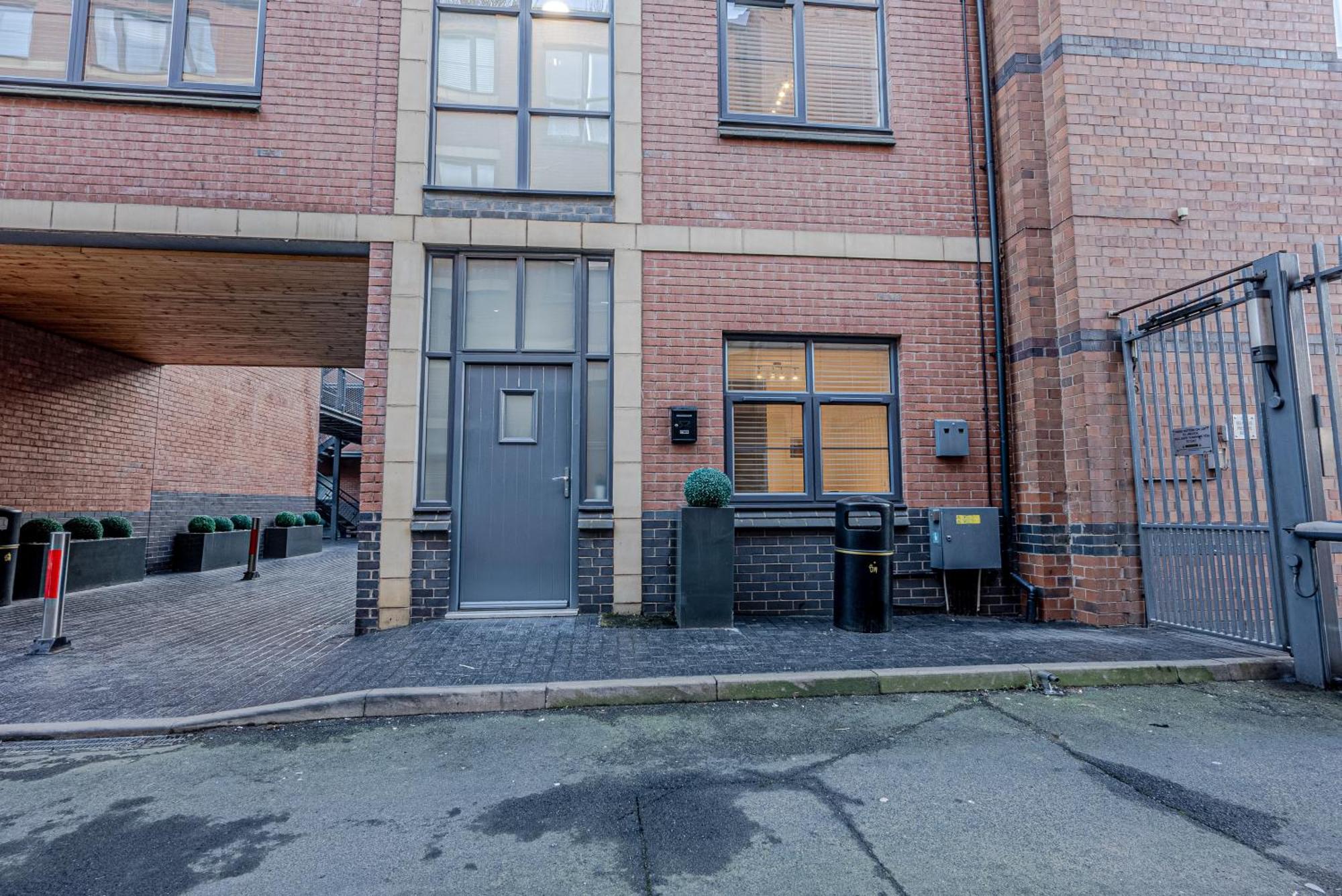 Stunning Three Bedroom Townhouse In The Jewellery Quarter, Birmingham City Centre Sleeps 5- Free Parking Exterior foto