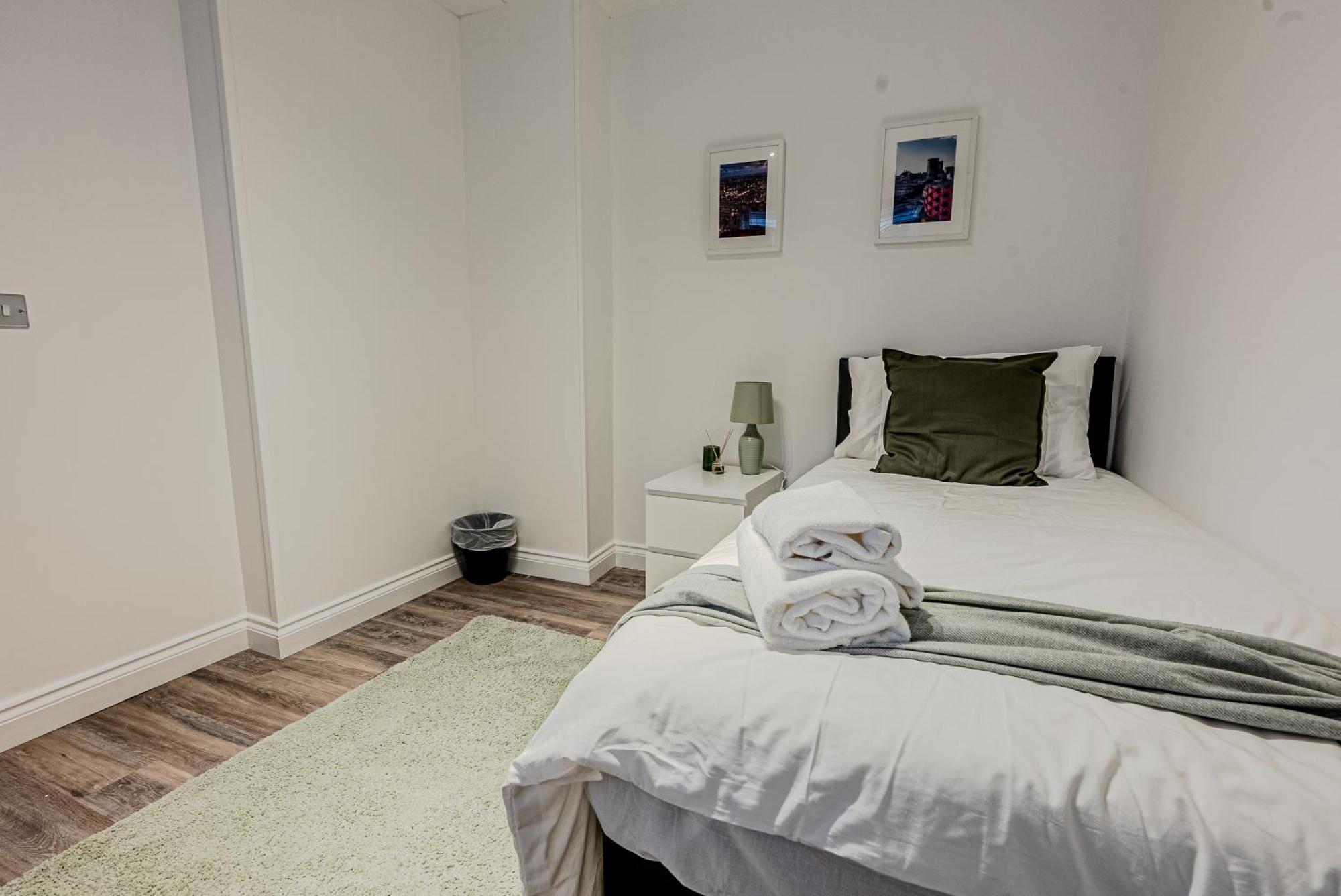 Stunning Three Bedroom Townhouse In The Jewellery Quarter, Birmingham City Centre Sleeps 5- Free Parking Exterior foto